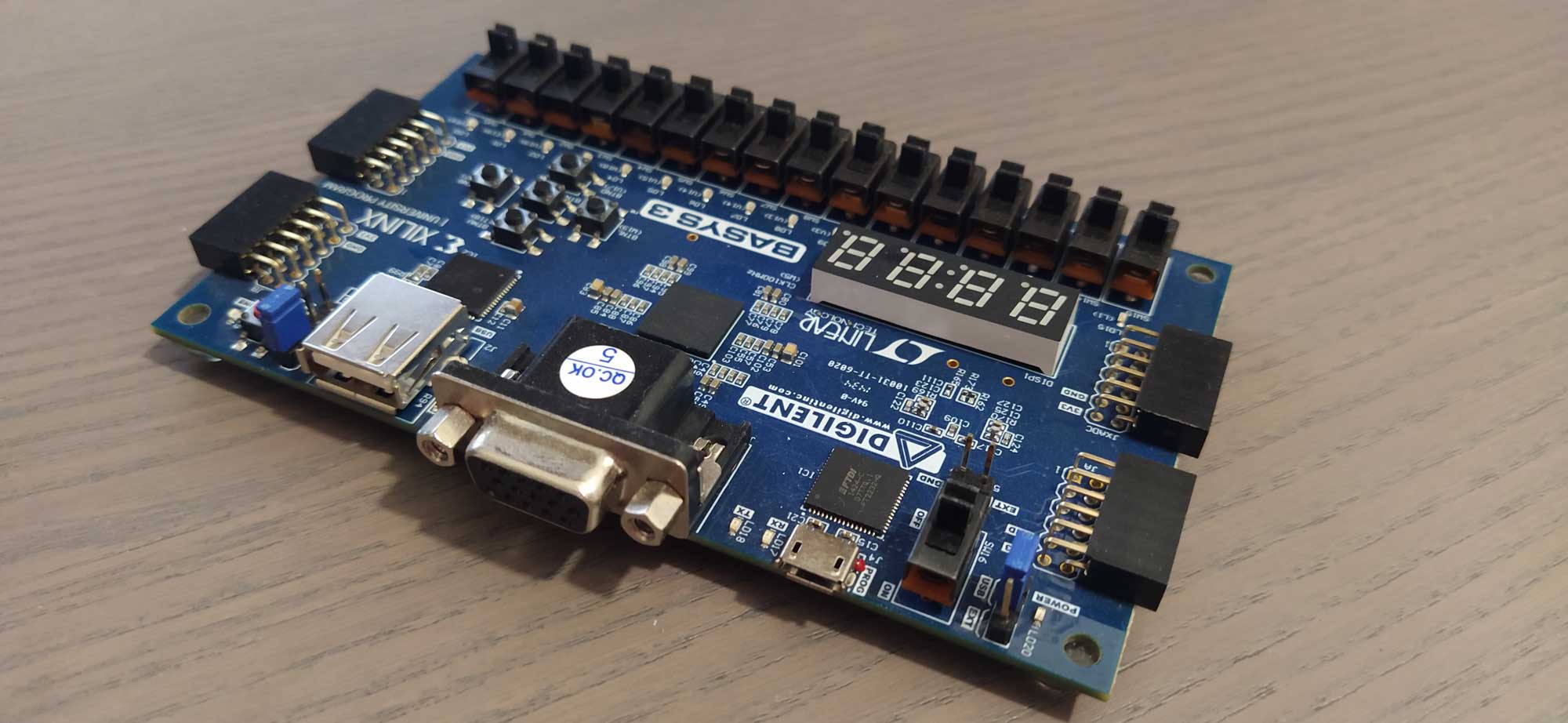 Tarjeta de desarrollo FPGA Basys 3